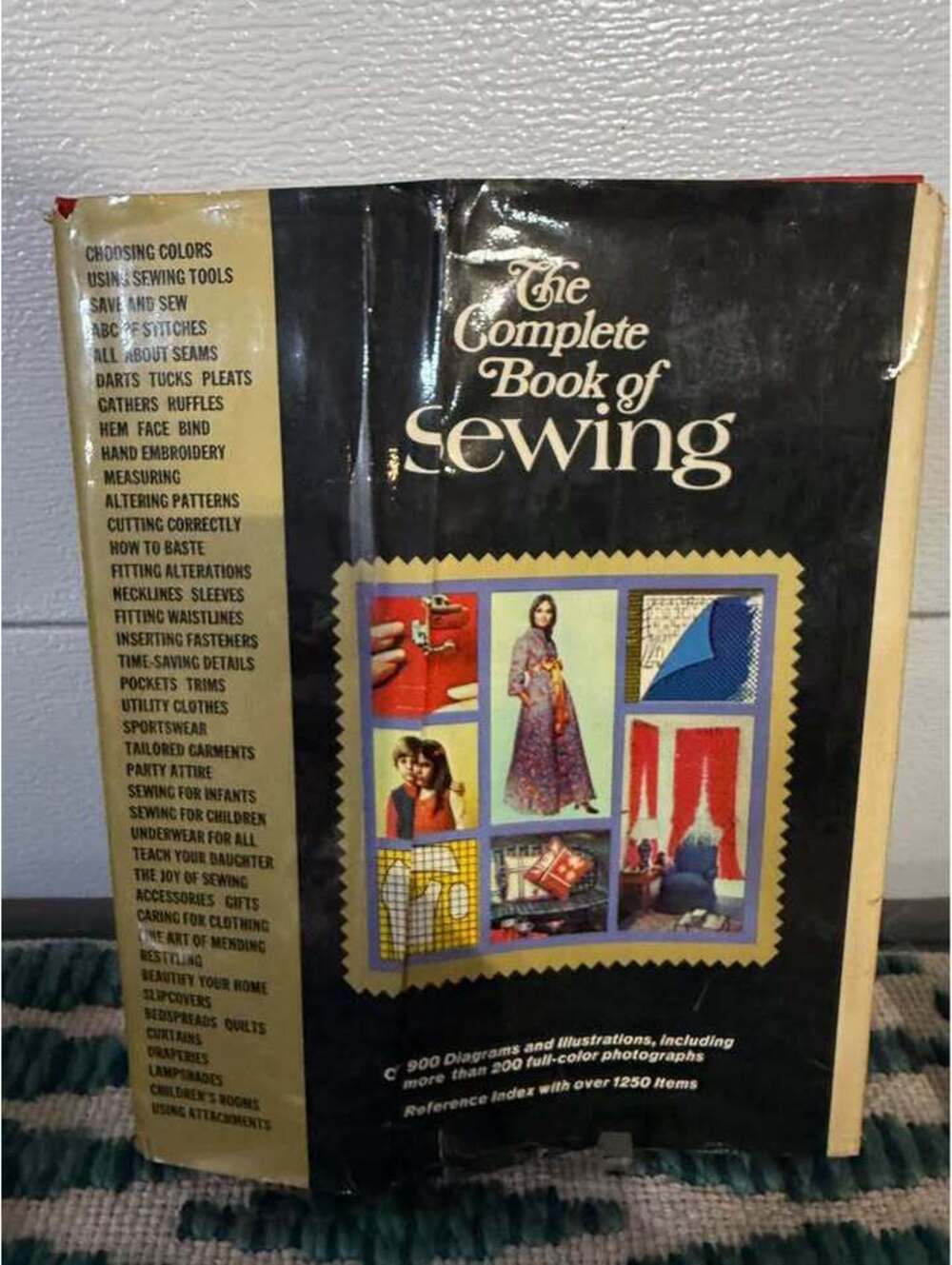 The Complete Book of Sewing (1972)